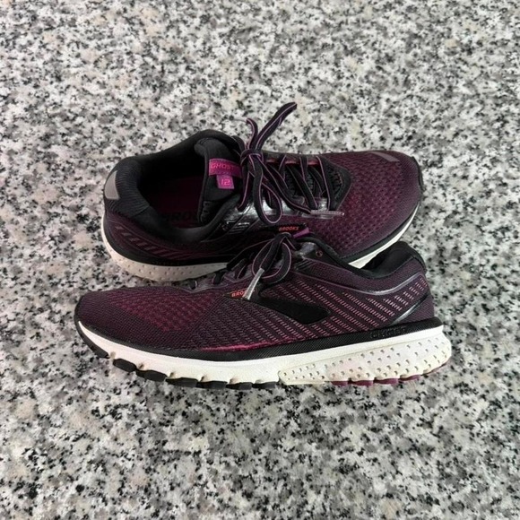 Brooks Shoes - Brooks Women's Ghost 12 Purple Running Sneaker Shoe W7.5